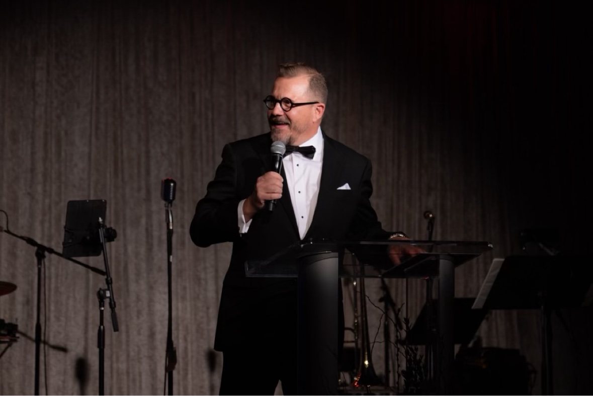 Karl Hargestam addressing a formal gathering